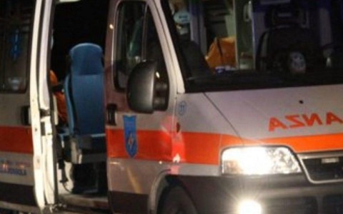 Grave incidente in bicicletta per un’18enne: ricoverata in ospedale