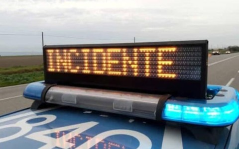 Grave incidente stradale: motociclista di 15 anni elitrasportato in ospedale