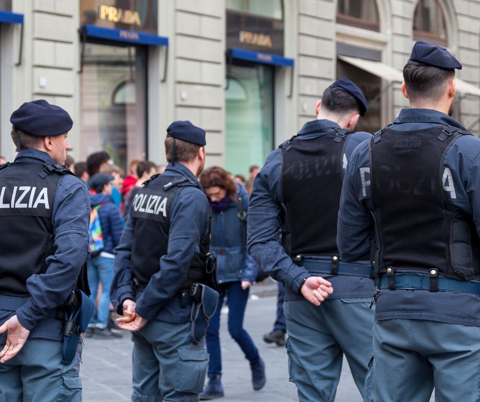 La Polizia di Stato lancia uno spot contro l’abbandono degli animali