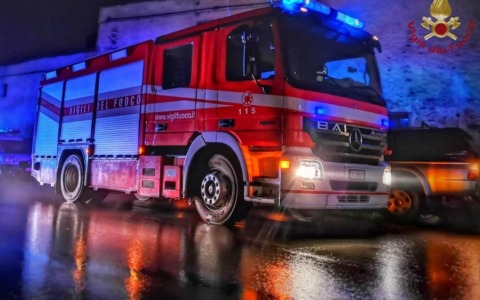 Intervento dei Vigili del Fuoco per un incendio all’impianto di teleriscaldamento