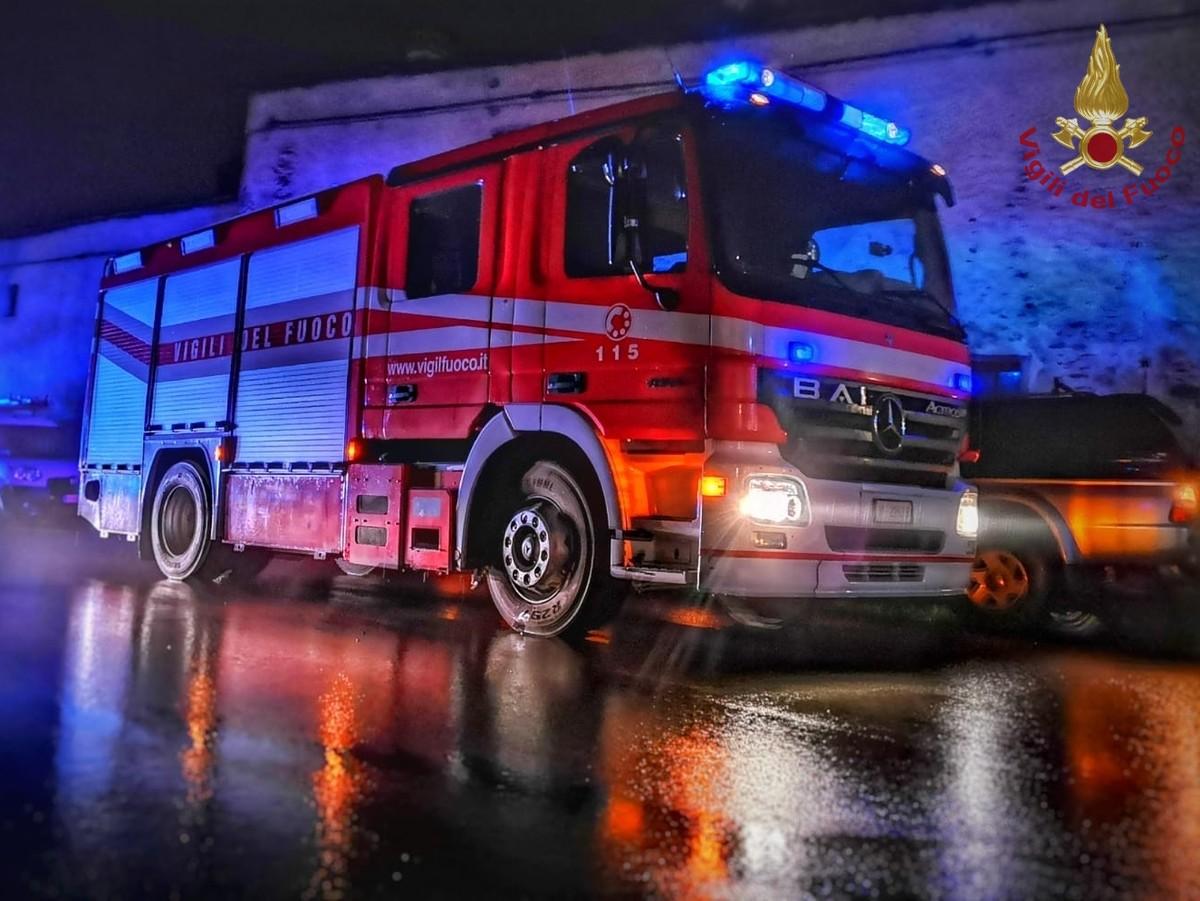 Intervento dei Vigili del Fuoco per un incendio all’impianto di teleriscaldamento